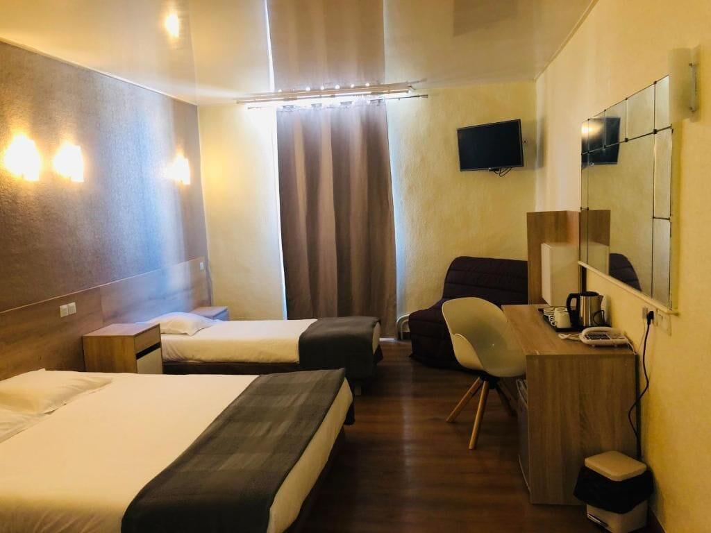 Empire Hotel Nîmes Eksteriør billede