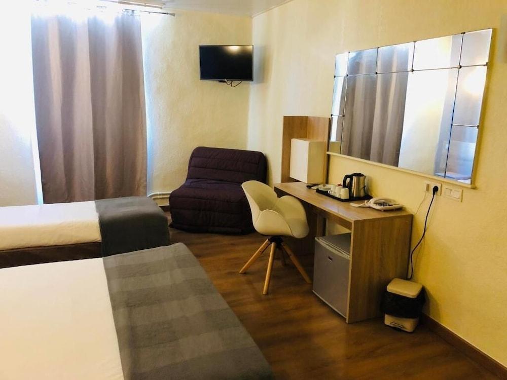 Empire Hotel Nîmes Eksteriør billede