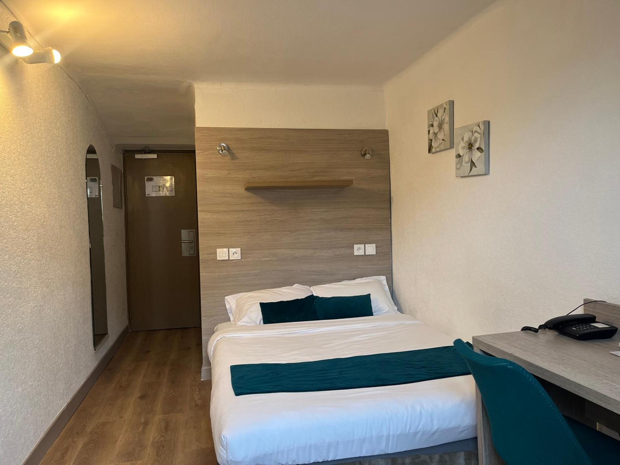 Empire Hotel Nîmes Eksteriør billede