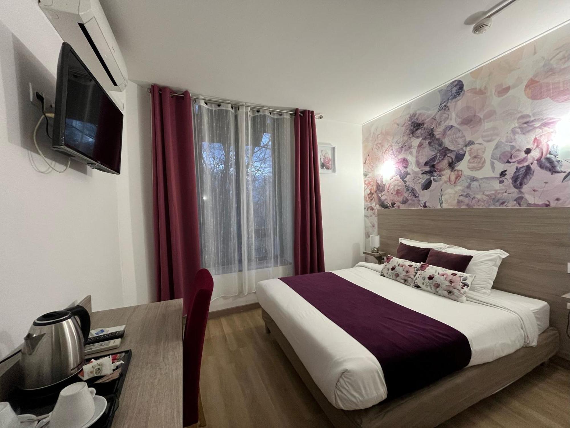 Empire Hotel Nîmes Eksteriør billede