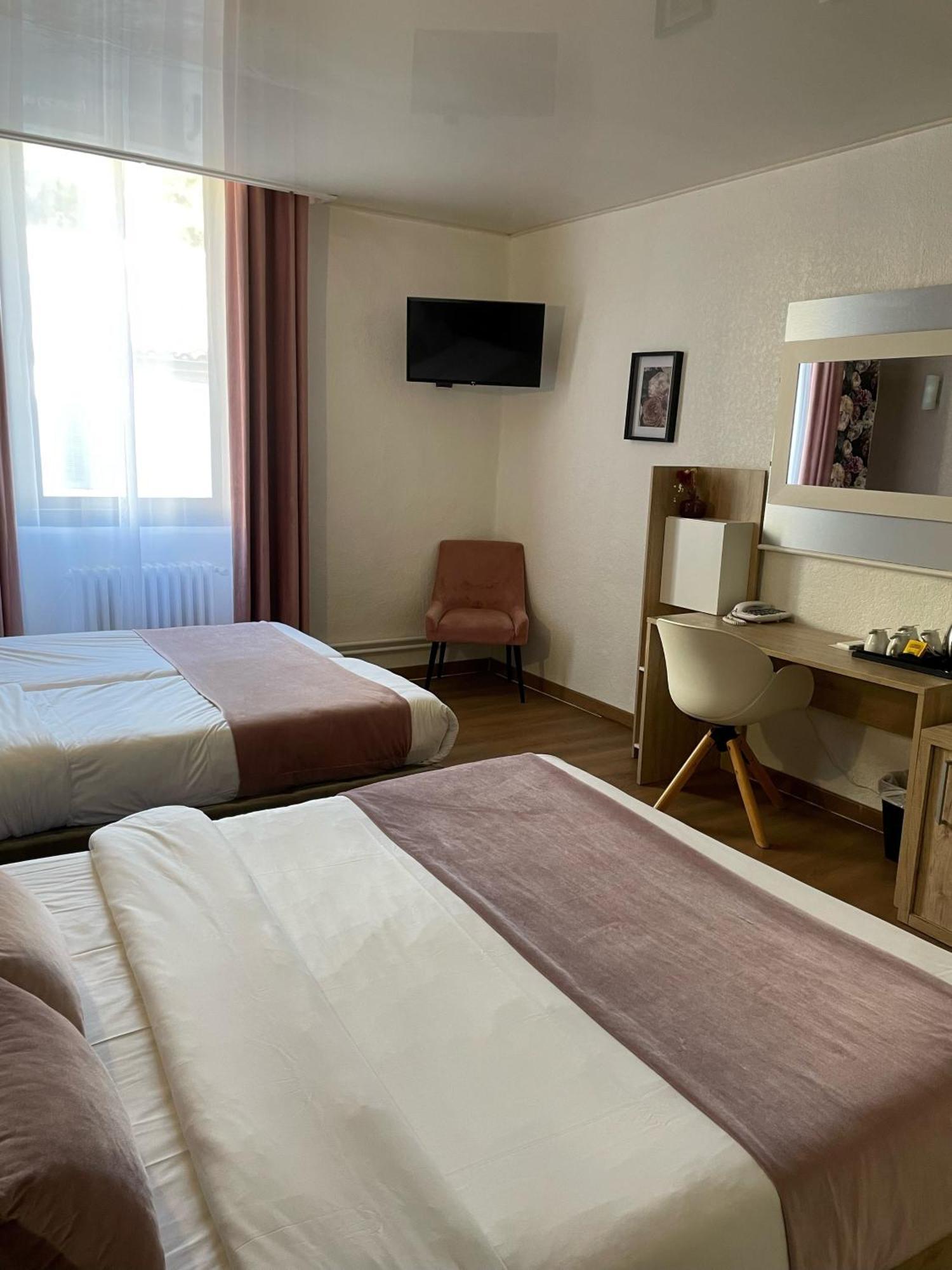 Empire Hotel Nîmes Eksteriør billede